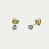 Arete con Diamante .05 puntos Oro 10K